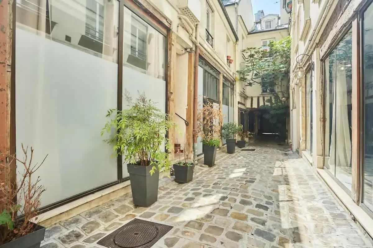 Studio Elegant Pres De Republique Et Marais - 2p